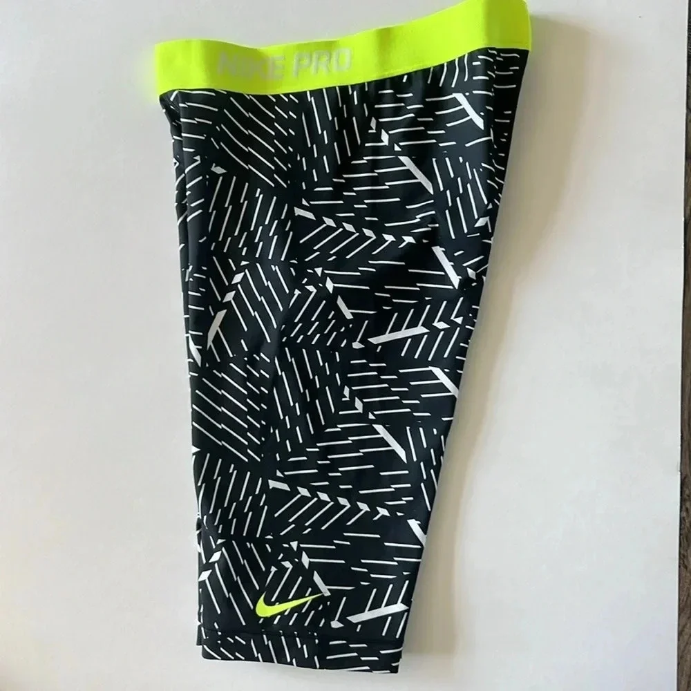 Nike pro 11